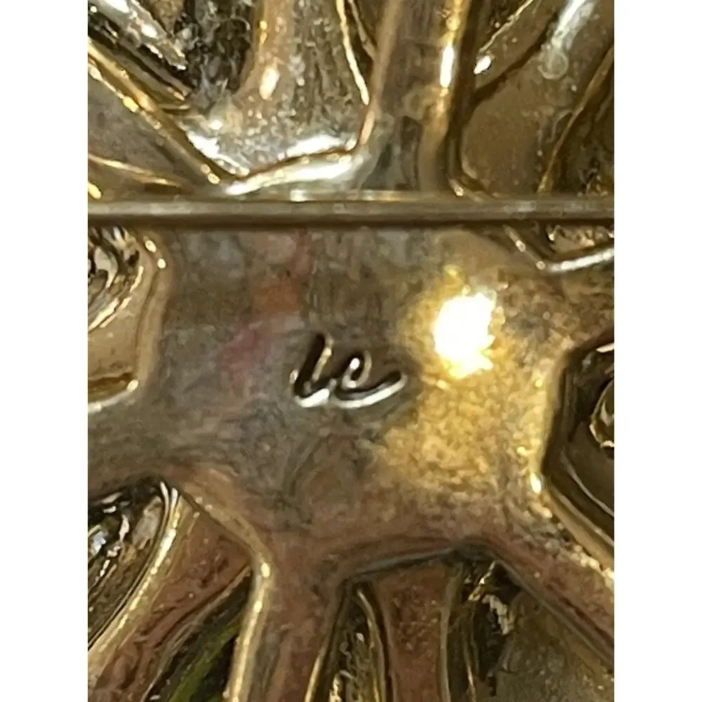 LC Liz Claiborne Green Enamel Rhinestone Flower Brooch Pin Green Crystal - Picture 3 of 4